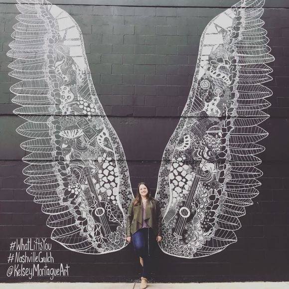 Meet your Posher, Jessica - Picture 1 of 1